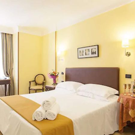 Hotel Tuscolana Roma Dış mekan fotoğraf