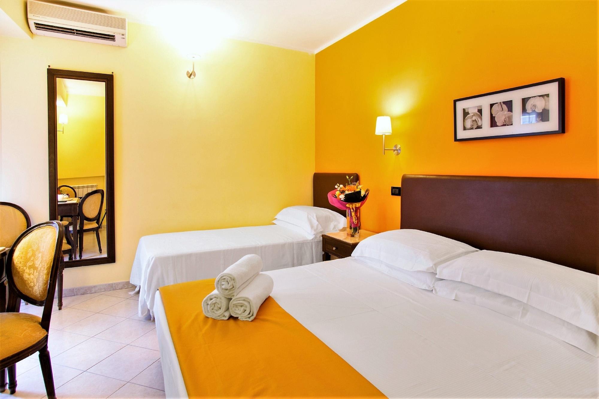 Hotel Tuscolana Roma Dış mekan fotoğraf