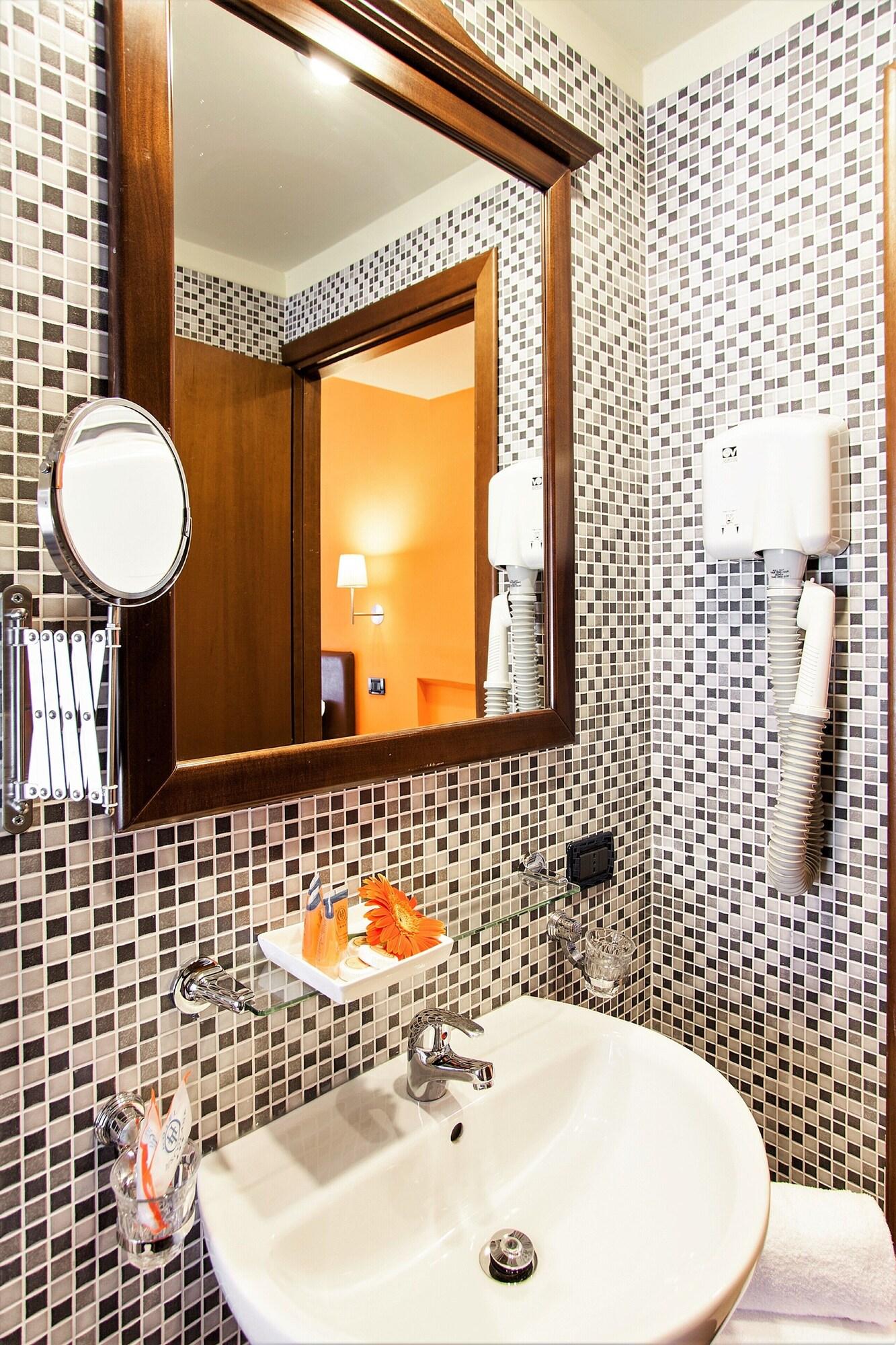 Hotel Tuscolana Roma Dış mekan fotoğraf