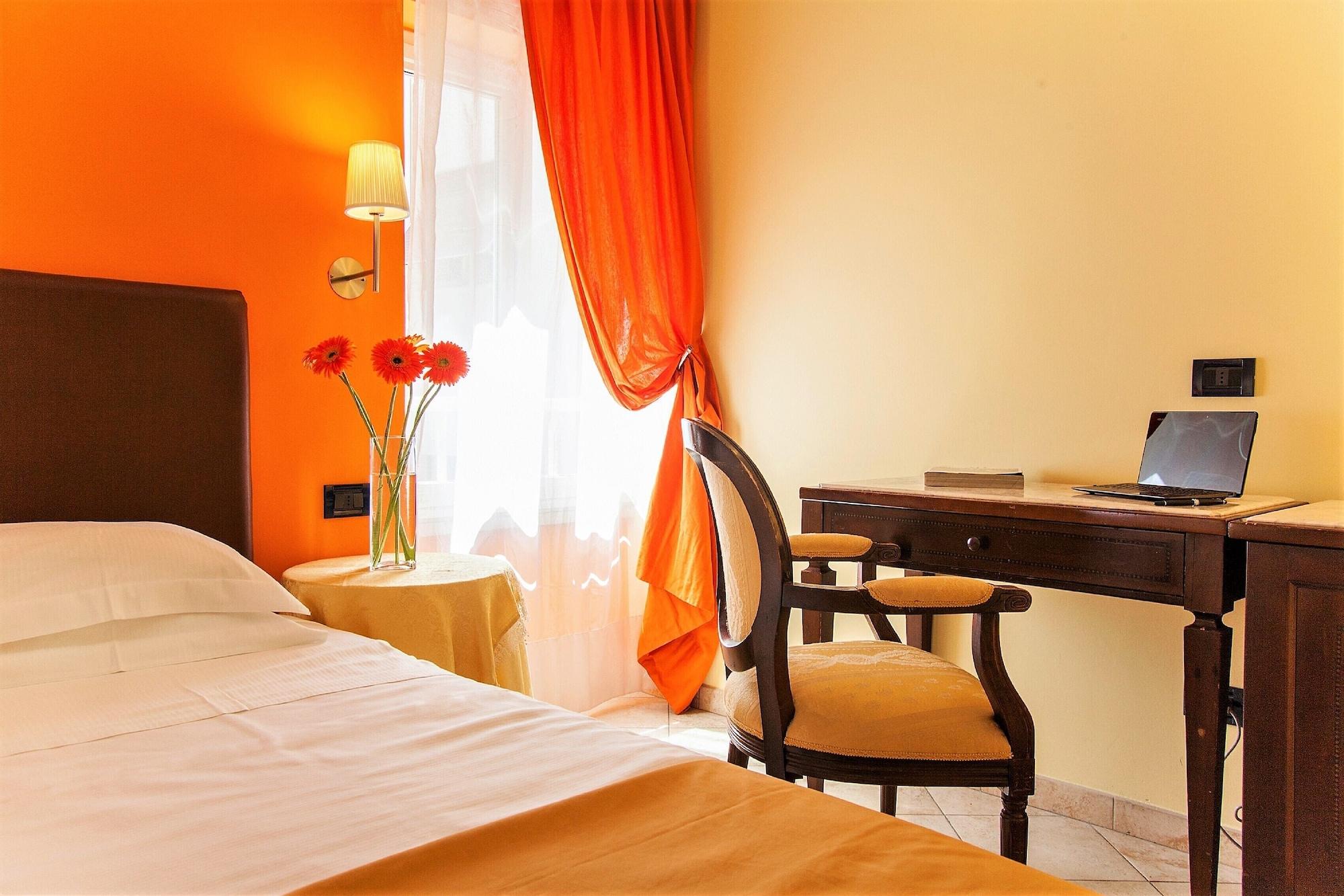 Hotel Tuscolana Roma Dış mekan fotoğraf