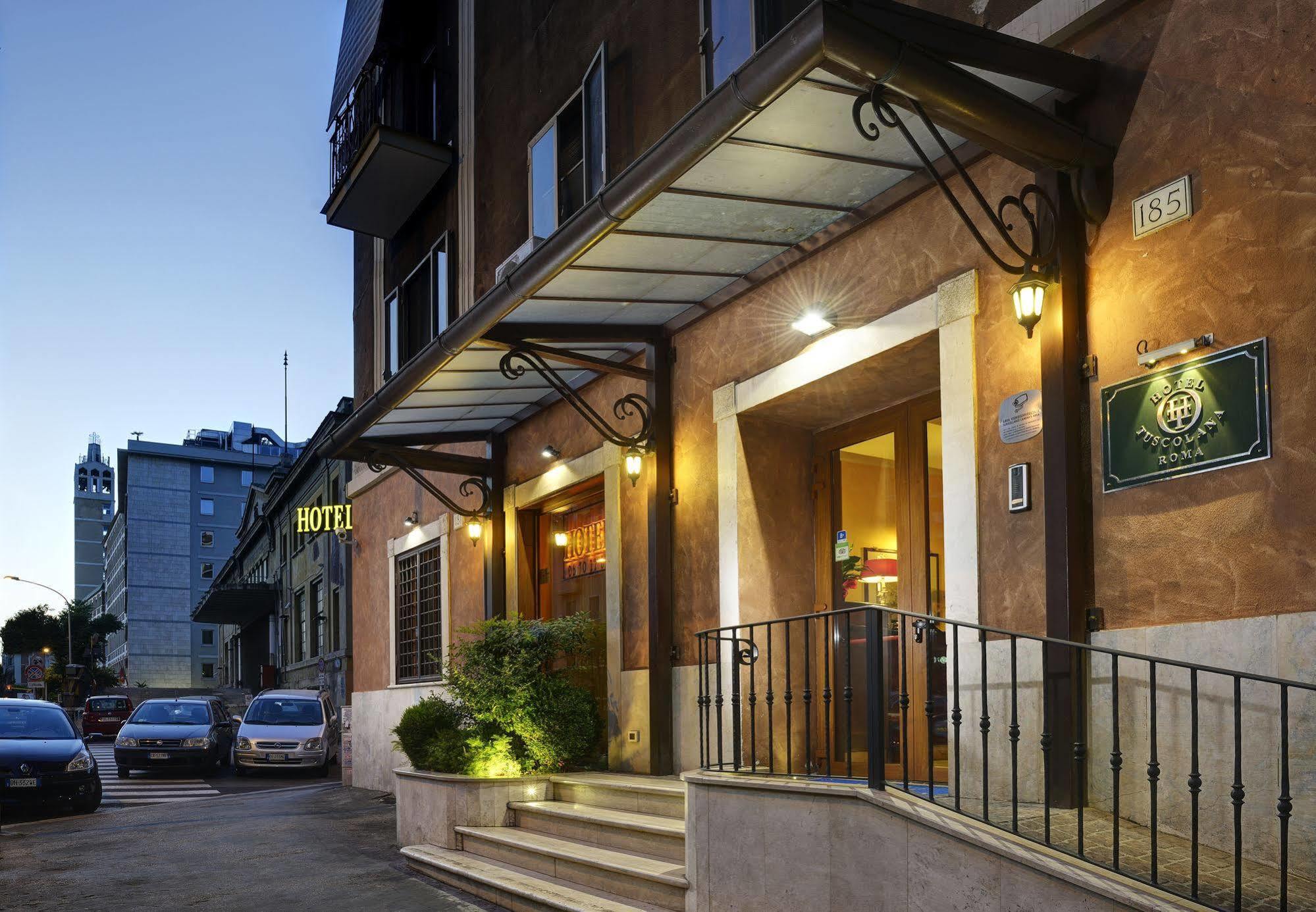 Hotel Tuscolana Roma Dış mekan fotoğraf