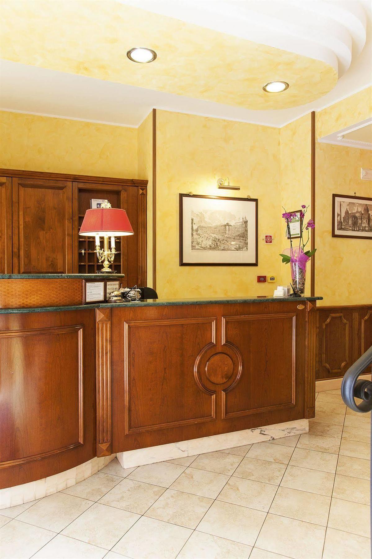 Hotel Tuscolana Roma Dış mekan fotoğraf